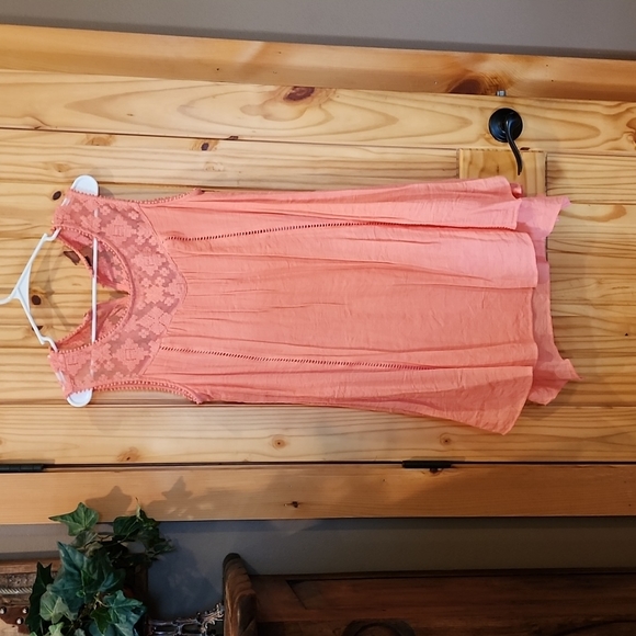 Women's dress size Medium - Picture 1 of 3